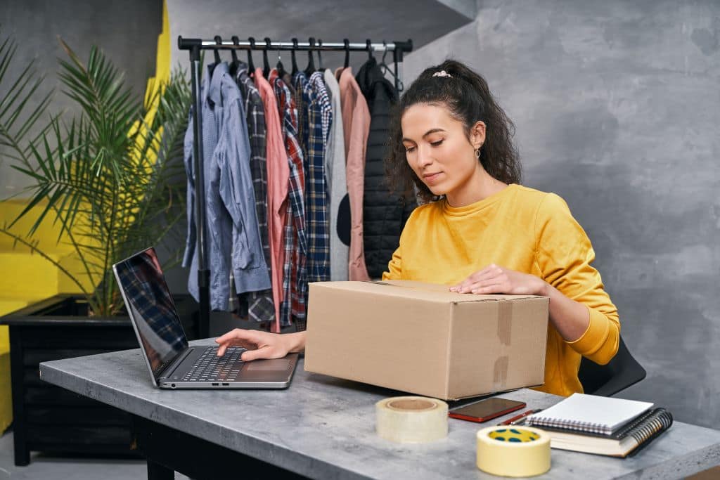 Custom Shopify Development Services to Scale Your eCommerce Business 1 Custom Shopify Development Services to Scale Your eCommerce Business